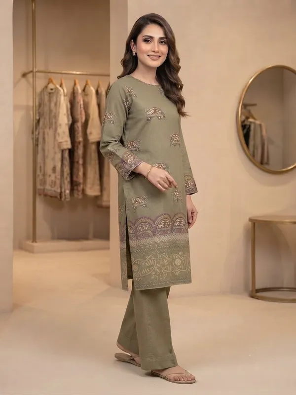 Women_Green_Ethnic_Motifs_Printed_Pure_Cotton_Flex_Kurta_with_Trousers