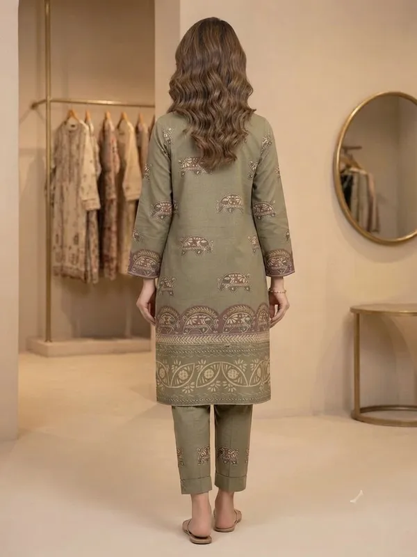 Women_Green_Ethnic_Motifs_Printed_Pure_Cotton_Flex_Kurta_with_Trousers