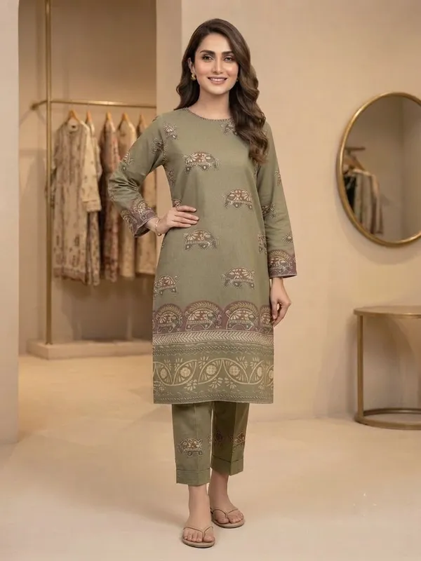 Women_Green_Ethnic_Motifs_Printed_Pure_Cotton_Flex_Kurta_with_Trousers