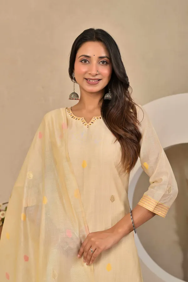 Women_Ikkat_Printed_Embroidered_Chanderi_Jacquard_Kurta_with_Trousers_&_Dupatta