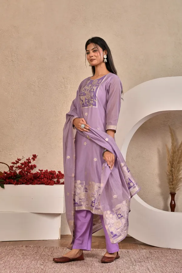 Women_Lavender_Ethnic_Motifs_Printed_Straight_Kurta_with_Trousers_&_Dupatta_Set