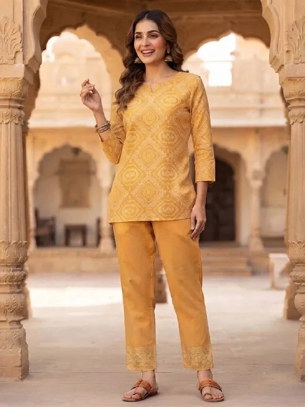 Women_Mustard_Yellow_Bandhani_Printed_Linen_Slub_Top_with_Trousers_Co-Ord_Set