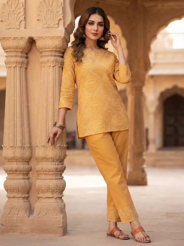 Women_Mustard_Yellow_Bandhani_Printed_Linen_Slub_Top_with_Trousers_Co-Ord_Set