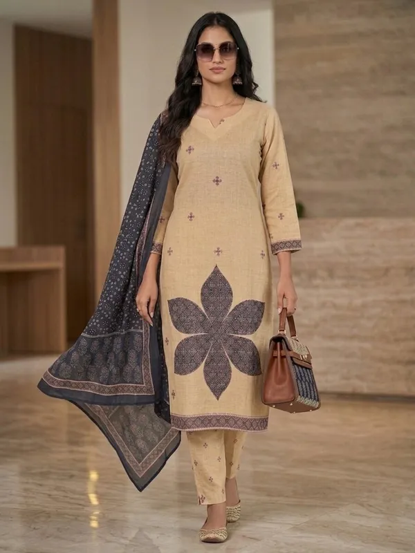 Women_Printed_Pure_Cotton_Blend_Kurta_with_Matching_Palazzos_&_Dupatta