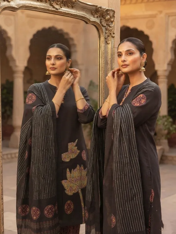 Women_Printed_Straight_Cotton_Slub_Kurta_with_Trousers_&_Dupatta
