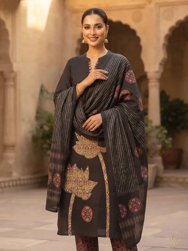 Women_Printed_Straight_Cotton_Slub_Kurta_with_Trousers_&_Dupatta