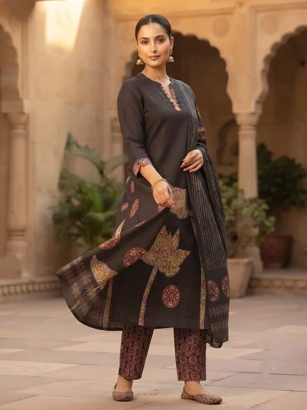 Women_Printed_Straight_Cotton_Slub_Kurta_with_Trousers_&_Dupatta
