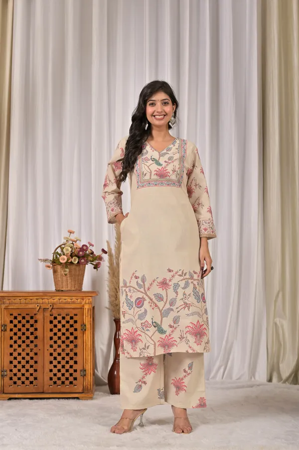 Women_Ethnic_Motifs_Printed_Straight_Thread_Work_Kurta_with_Trousers_&_Dupatta