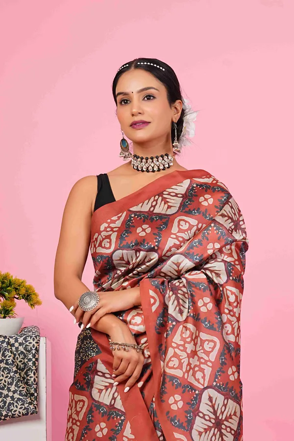 Women_Ajrakh_Printed_Silk_Designer_Saree_with_Blouse_Piece