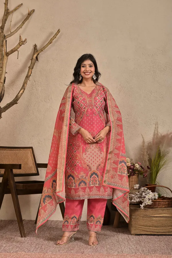 Women_Digital_Printed_Ethnic_Motifs_Straight_Kurta_with_Trousers_&_Dupatta