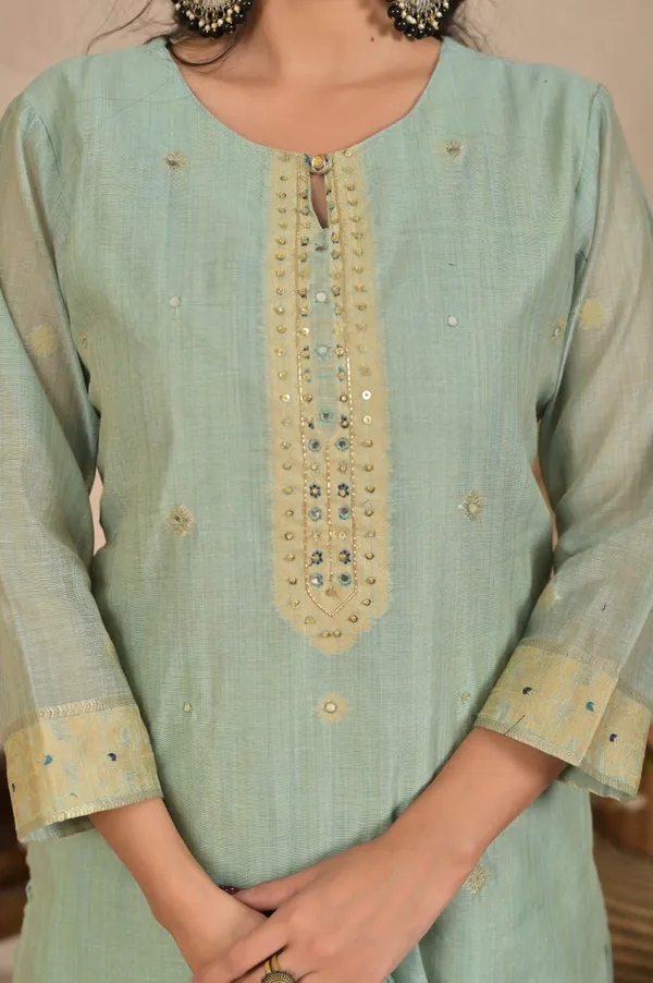 Women_Floral_Printed_Kurta_Set_with_Mirror_Hand_Work,_Palazzo_&_Dupatta