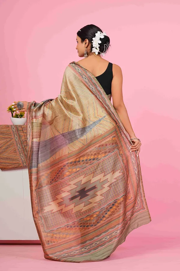 Women_Beige_Geometric_Printed_Silk_Saree_with_Blouse