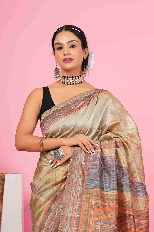 Women_Beige_Geometric_Printed_Silk_Saree_with_Blouse