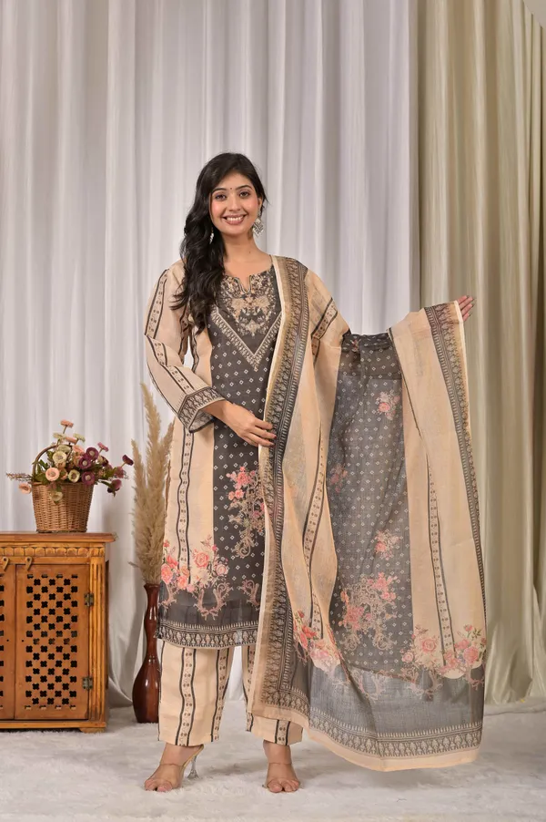 Women_Ethnic_Motifs_Digital_Printed_Shimmer_Kurta_with_Trousers_&_Dupatta