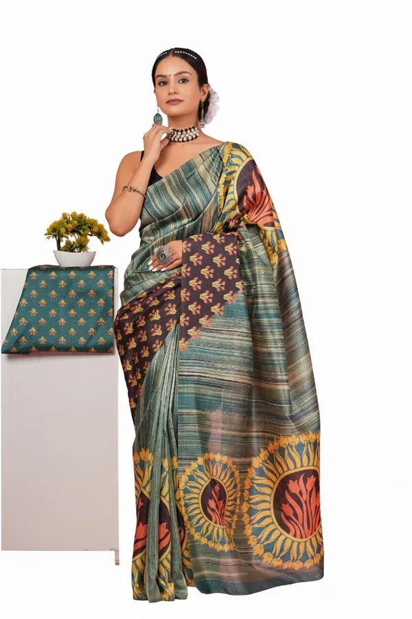 Women_Ethnic_Motifs_Stripes_Art_Silk_Handloom_Saree_with_Blouse