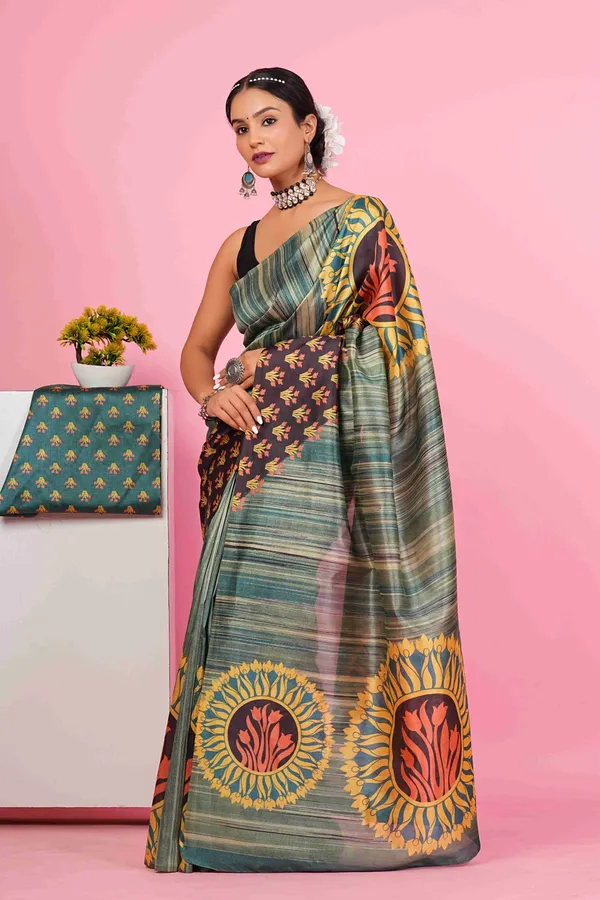 Women_Ethnic_Motifs_Stripes_Art_Silk_Handloom_Saree_with_Blouse