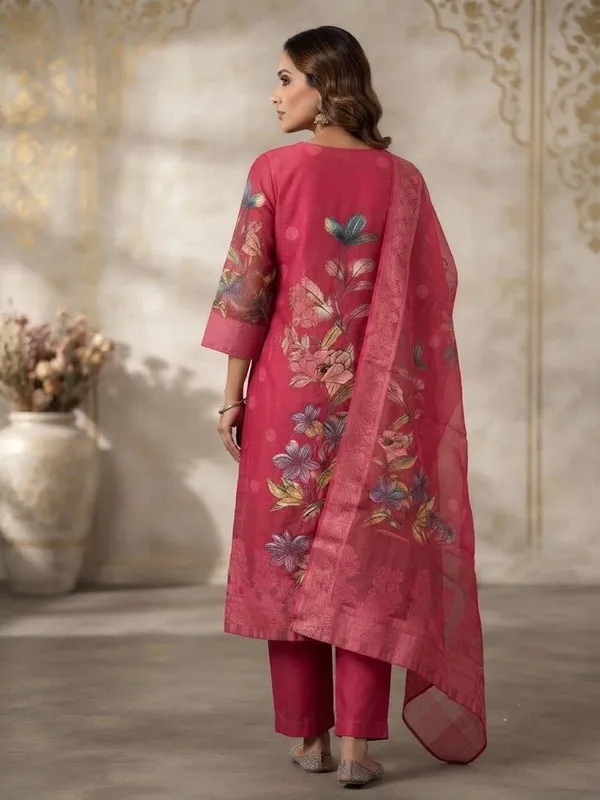 Women_Floral_Printed_Calf-Length_Straight_Kurta_Set_with_Dupatta