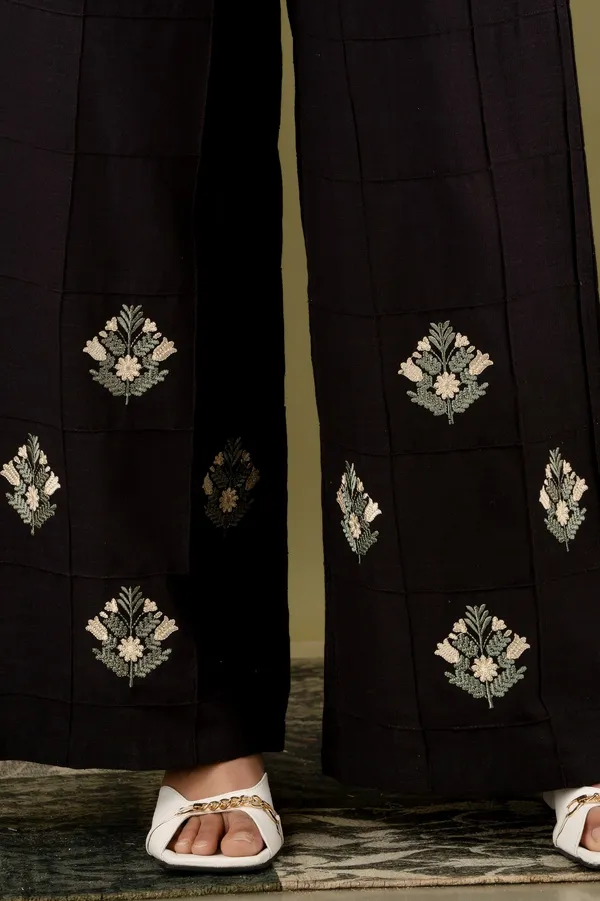 Women_Gorgeous_Black_Floral_Embroidered_Palazzos