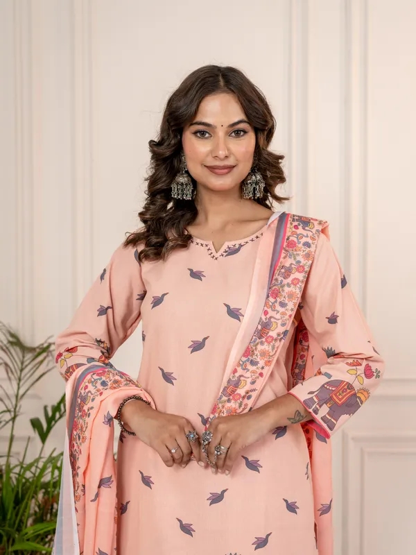 Women_Floral_Printed_Regular_Fit_Round_Neck_Kurta_with_Palazzos_&_Dupatta