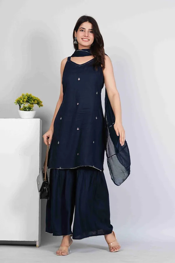 Navy_Blue_Floral_Embroidered_Kurta_Set_For_Women