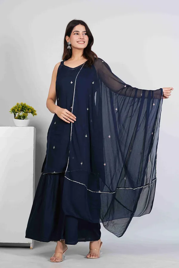 Navy_Blue_Floral_Embroidered_Kurta_Set_For_Women
