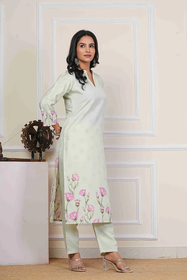 Floral_Printed_Straight_Kurta_with_Matching_Trousers_for_Women