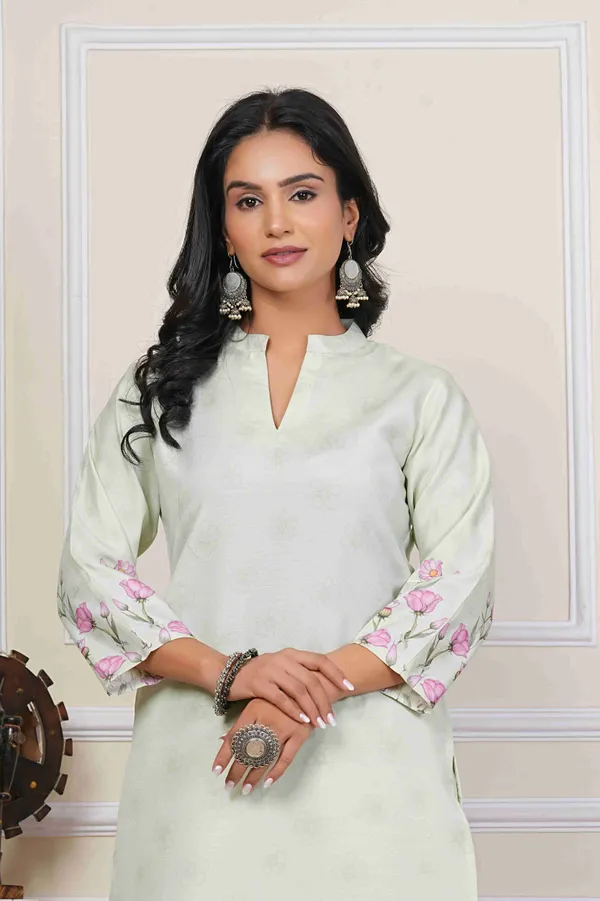 Floral_Printed_Straight_Kurta_with_Matching_Trousers_for_Women