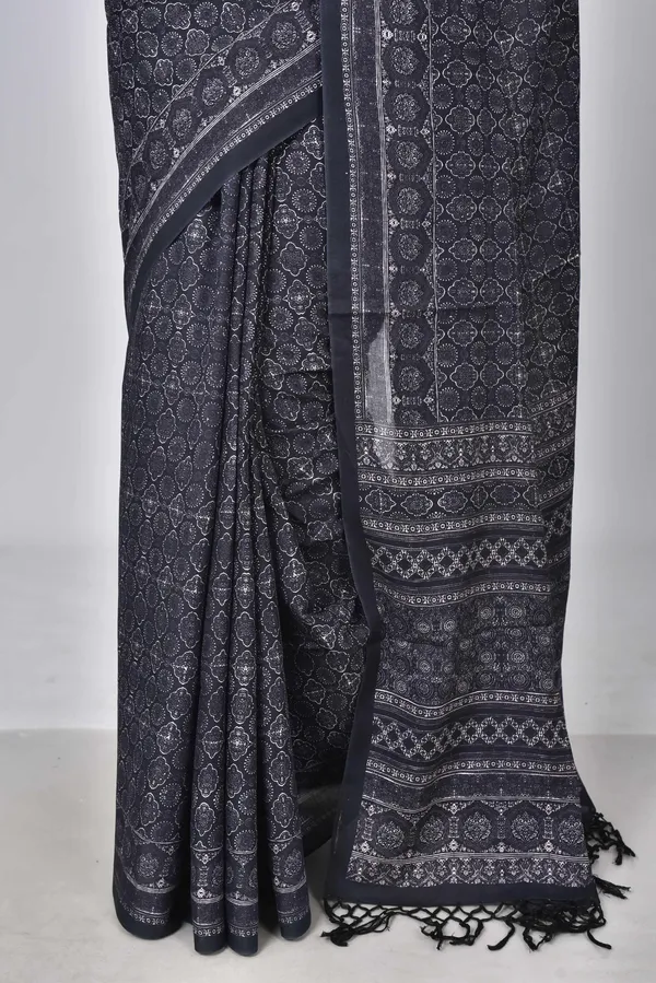 Black___Digital_Print_Cotton_Saree_For_Women