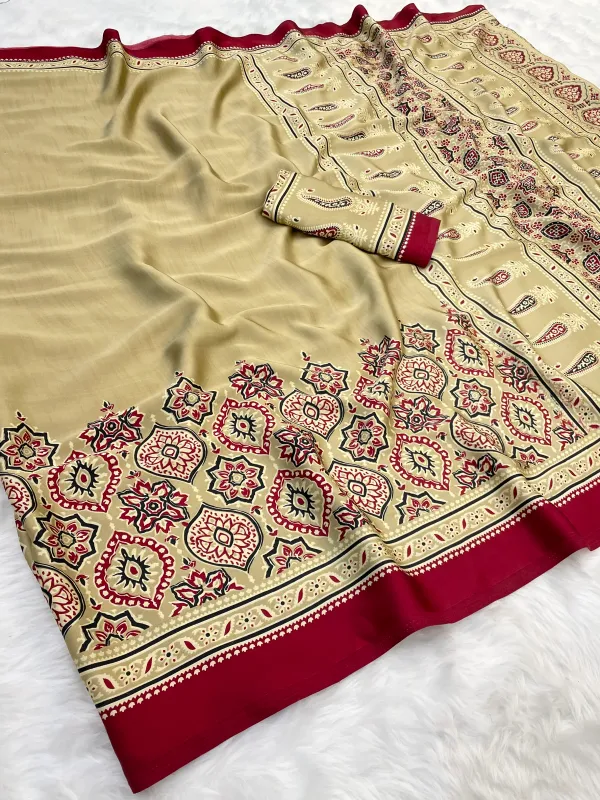 Cream_Modal_Silk_Ajrakh_Natural_Print_Saree_With_Unstitched_Blouse_Piece