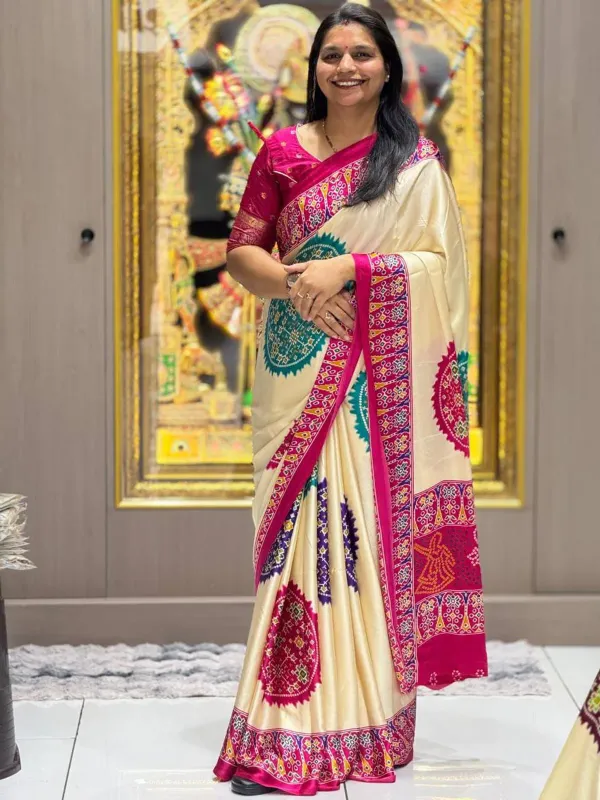 OFFWHITE_AND_PINK_KASUMBO_SAREE