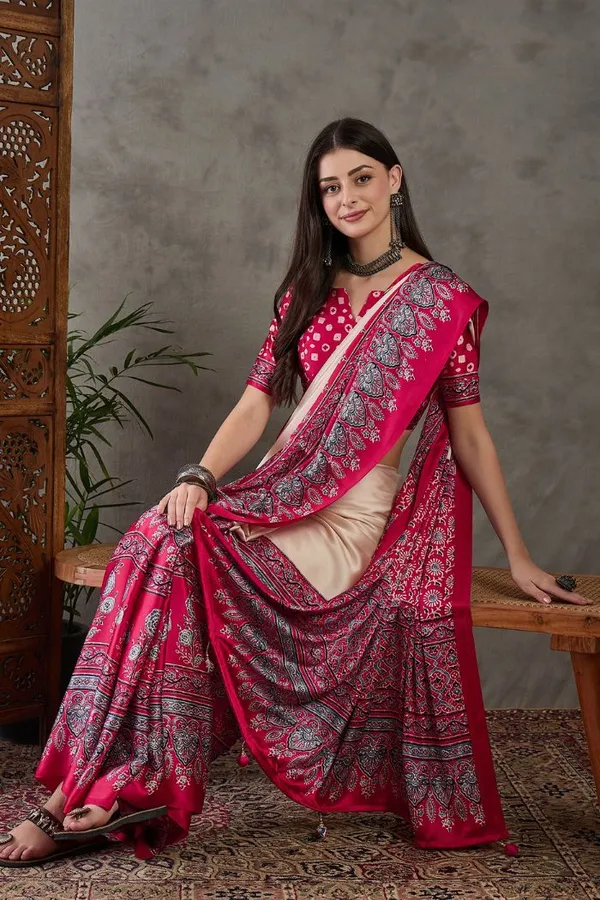 PINK_AND_OFFWHITE_AJRAKH_SAREE