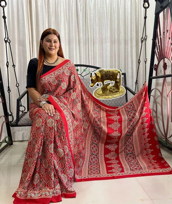 RED_COLOR_AJRAKH_SAREE