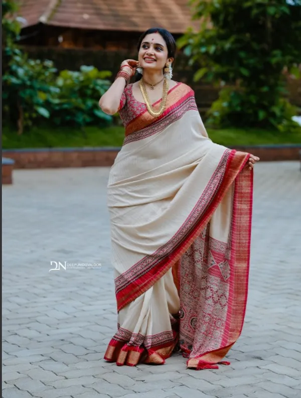 Traditional_Cream_&_Maroon_Saree_with_Golden_Weaving_–_Minimal_Border_Elegance