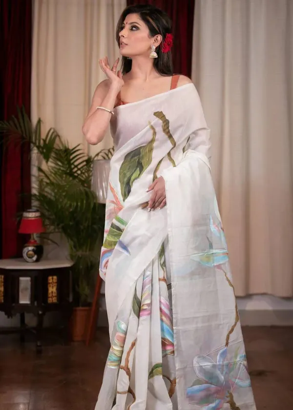 WHITE_COLOR_MULTI_FLOWER_SAREE