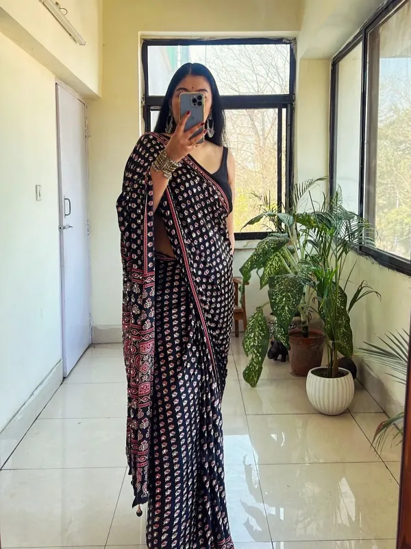 Black_Ajrakh_Lotus_Mirror_Work_Saree