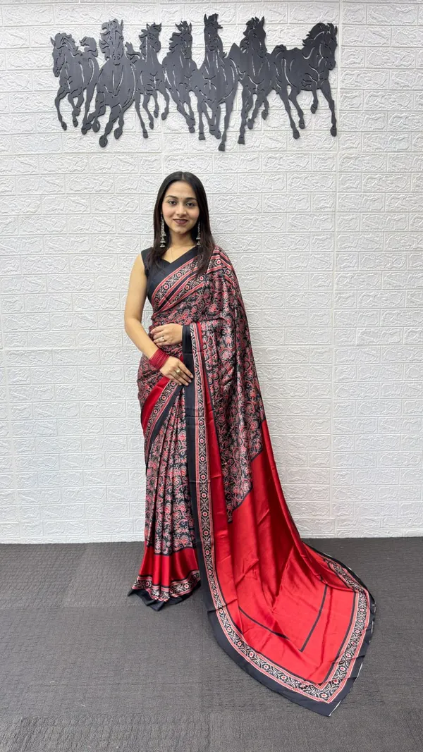 EXCLUSIVE_BLACK_AND_MAROON_AJRAKH_SAREE