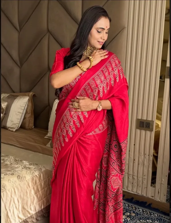 AJRAKH_BLOCK_PRINT_CHERRY_RED_COLOUR_SAREE