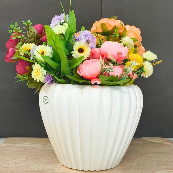 Reno_White_Plastic_Pot_(11_Inch)_-_Stylish_vase_for_Indoor_Plants_&_Home_Decor