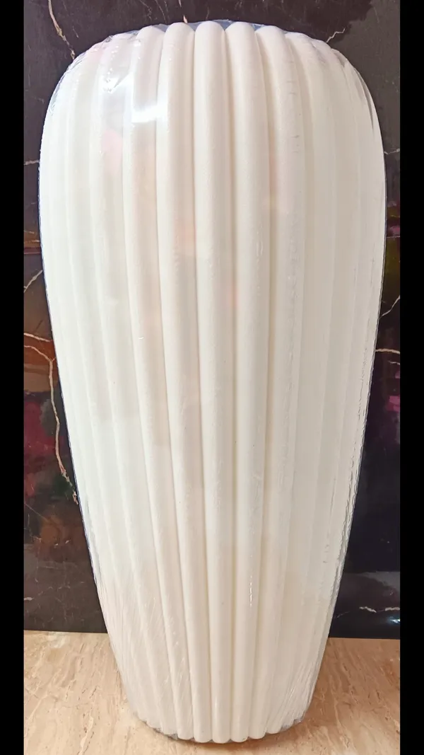 Reno_White_24-Inch_Plastic_Pot_-_Durable_vase_for_Home_&_Garden_Deco