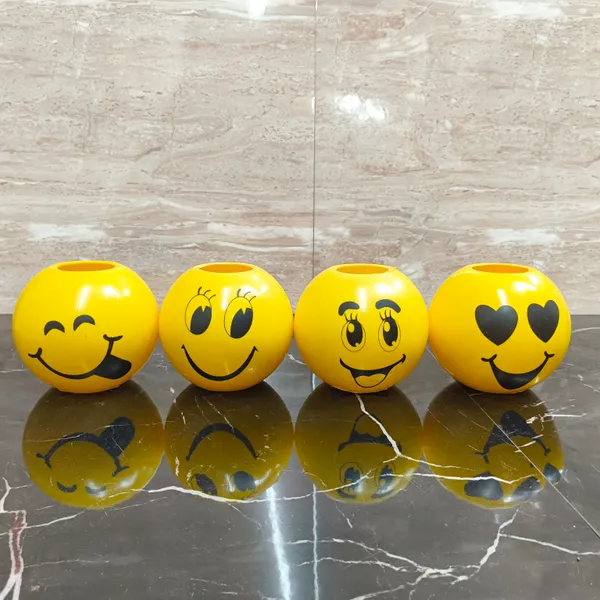 Pack_of_4_Emoji_Plastic_Flower_Vase_|_For_Home,_Garden_|_4.5_Inches