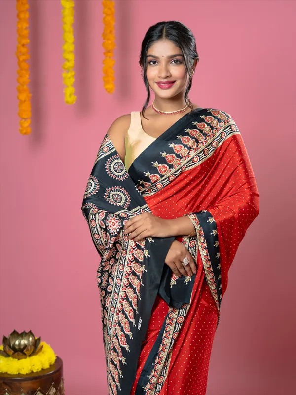 Semi_Gajji_Silk_Bandhani_Dot_Saree_With_Ajrakh_Riss_Pallu