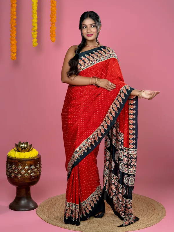 Semi_Gajji_Silk_Bandhani_Dot_Saree_With_Ajrakh_Riss_Pallu