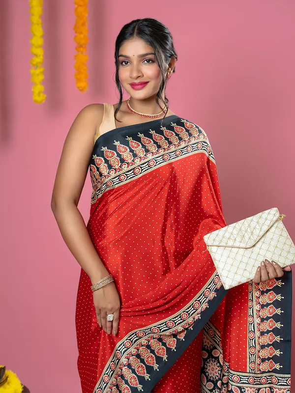 Semi_Gajji_Silk_Bandhani_Dot_Saree_With_Ajrakh_Riss_Pallu