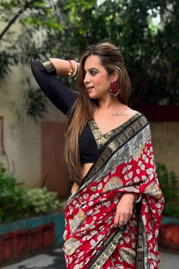 Pure_Red_Mangalkari_Viscose_Silk_Saree