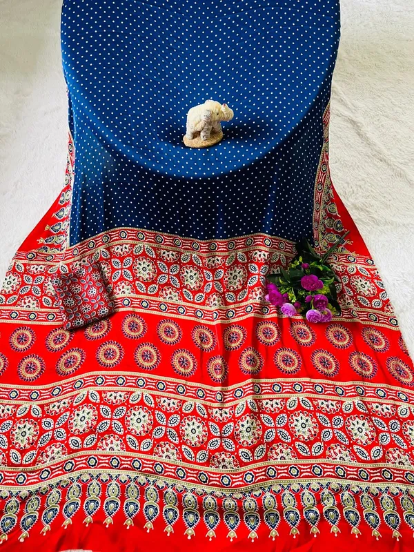 Semi_Gajji_Bandhni_Dot_Riss_Pallu_Ajrakh_Silk_Saree