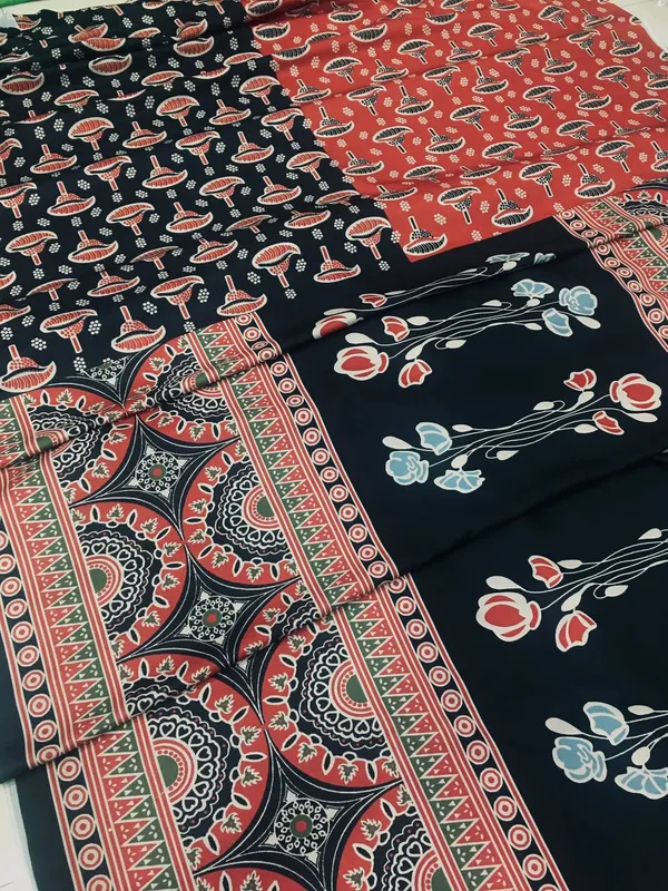 Exclusive_Black_And_Maroon_Linen_Saree_With_Blouse_Piece