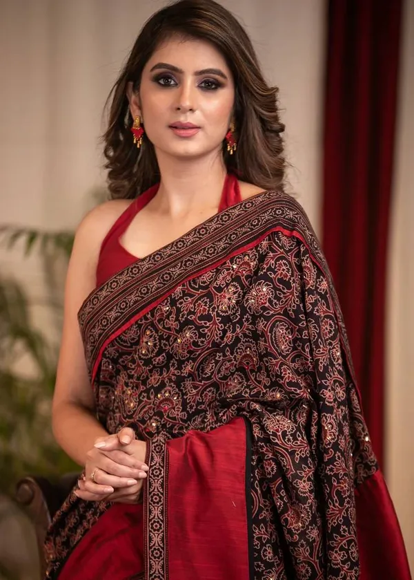Red_Ajrakh_Saree_With_Blouse_Piece