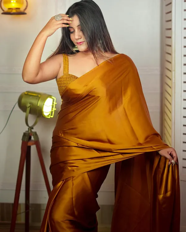 Mustard_Color_Satin_Silk_Saree_With_Blouse_Piece