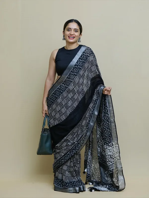 New_Pure_Western_Look_Silver_Patta_Linen_Saree