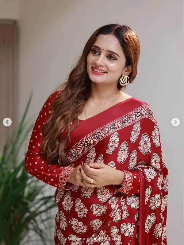 PURE_SEMI_GAJII_RED_AAJRAKH_FULVY__SILK_SAREE_WITH_BLUSE